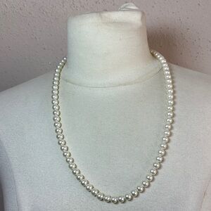 Sarah Coventry Faux Pearl Vintage 24 inch Necklace